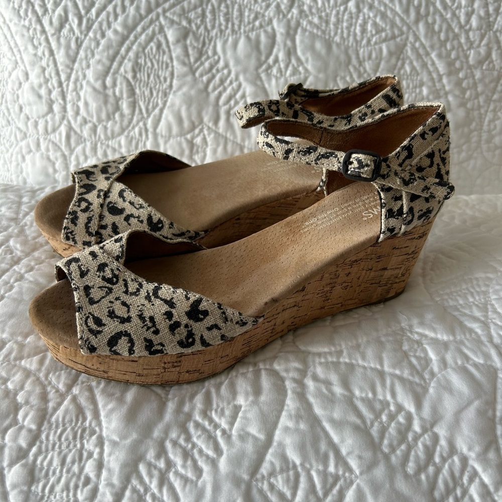 Women’s Toms Wedges